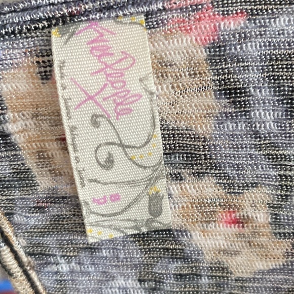 Free People Keyhole Front and Back Blouse - Picture 6 of 7